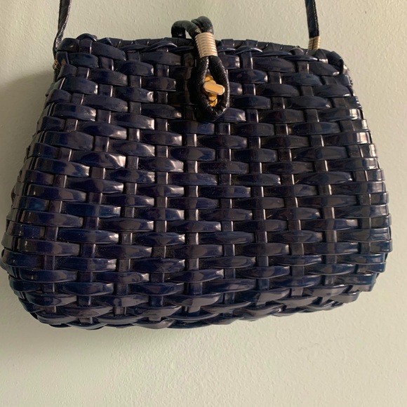 Handbags - Vintage woven bag